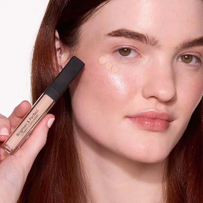 MCoBeauty - Brighten & Perfect Cream Concealer - 2 Light Natural - Hydrating Corrector Medium Coverage Blemish & Under Eye Concealer - With Vitamin E, Hyaluronic Acid & Aloe Vera